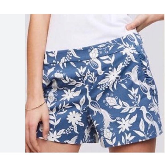 Loft NWT Blue Size 6 Bird Floral Print Shorts - Picture 1 of 7